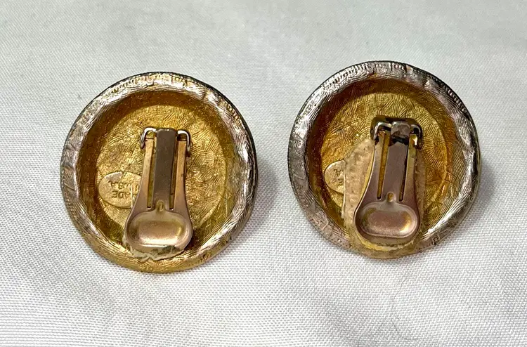 Vintage Clip On Earrings 2 Pair