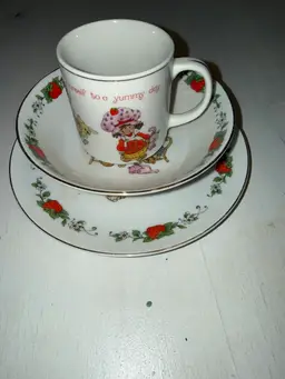 RARE Vintage 1980’s Strawberry Shortcake Porcelain plate, bowl and mug, VG+