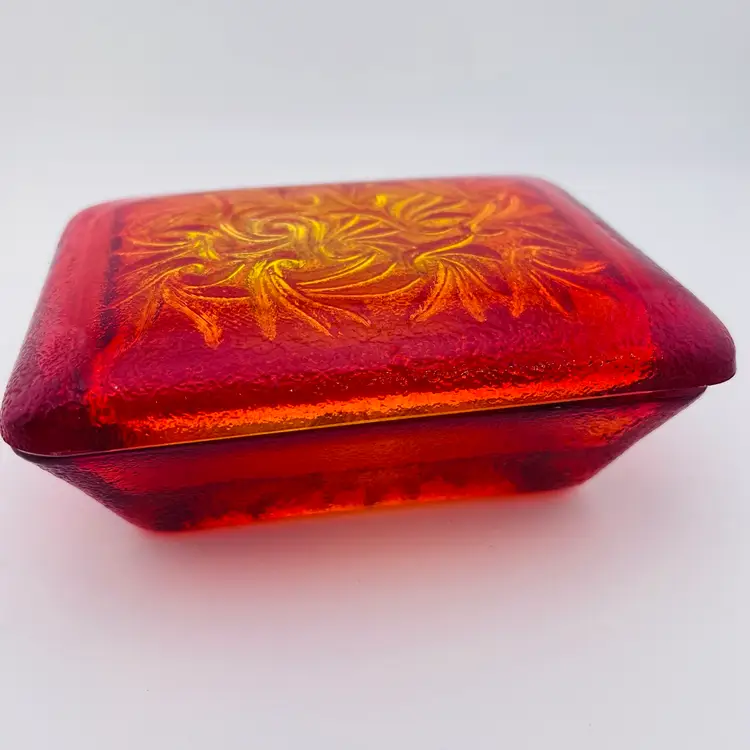 For The Midcentury Glass Lover! 🎁 Stunning Glowy Amberina Sandscroll By LE Smith Cigarette Box 2.5”x 4.5”x 6”