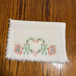 Vtg Hand Embroidered Table Runner Heart Flowers Fringed
