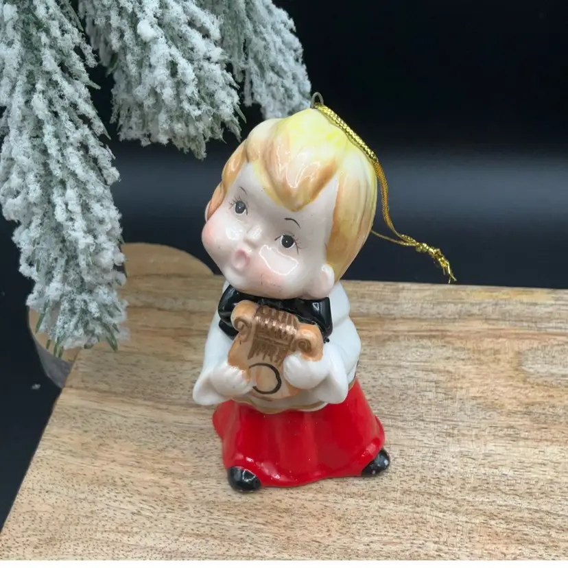 Angel Ornament Playing Harp 3.5”