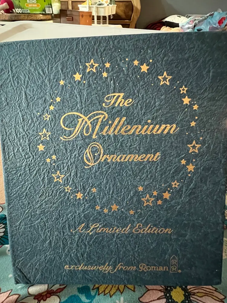 1996 Millenium Ornament from Roman -Gentle Love