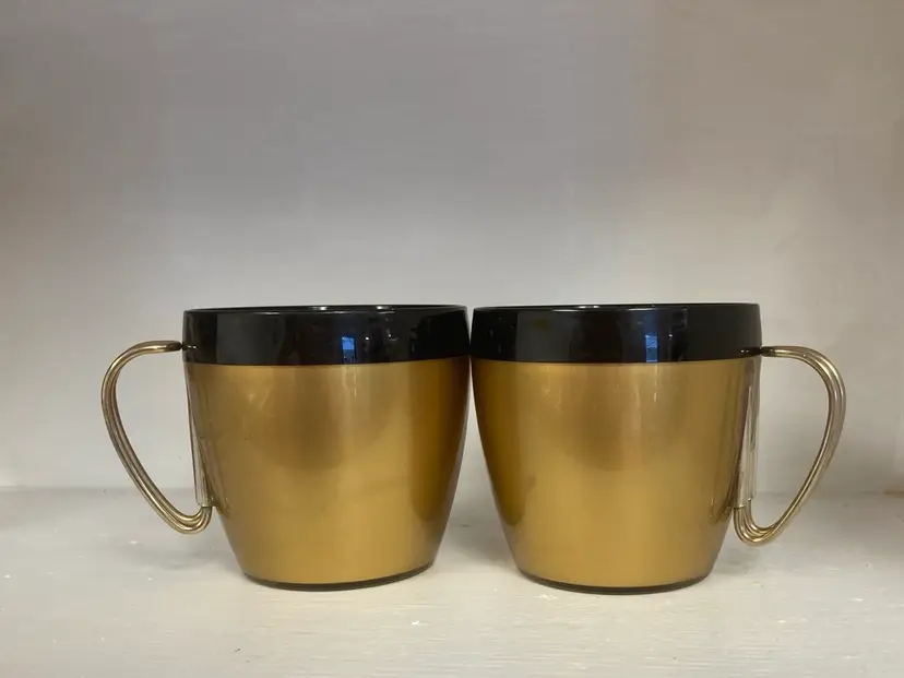 Vintage West Bend Thermo-serv Insulated Coffee Cups Wire Handle Gold