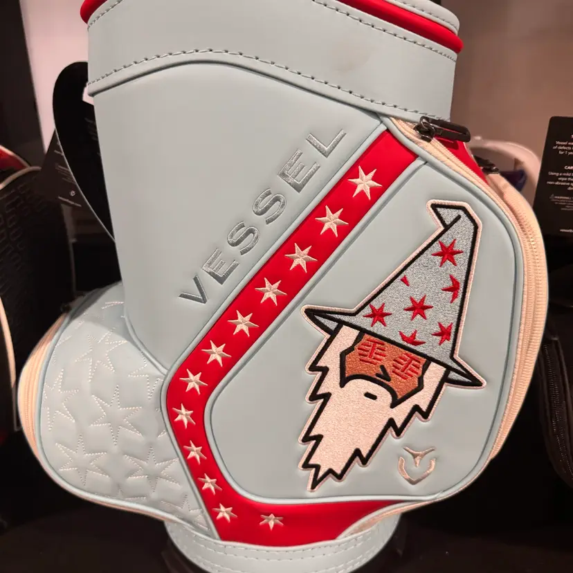 Bettinardi Frosty Wizard Den Caddy