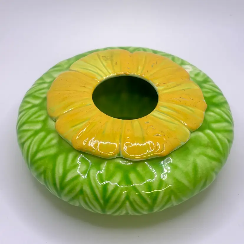 Vintage Yellow & Green Daisy Hair Receiver England 5”x2”