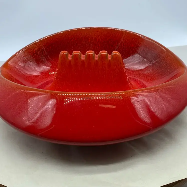 #0901 Vintage Treasure Craft ashtray California USA Orange