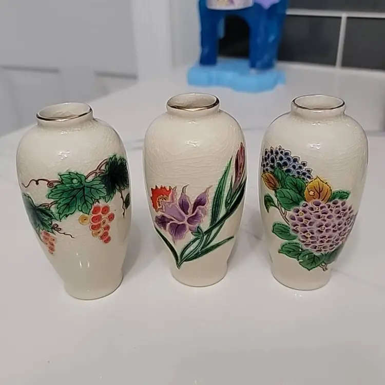 (3) Vintage Homco Bud Vases Crackle Glaze w/ Gold Trim Japan, 4" Mini