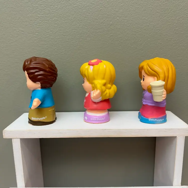 2015 Little People Family Of 3