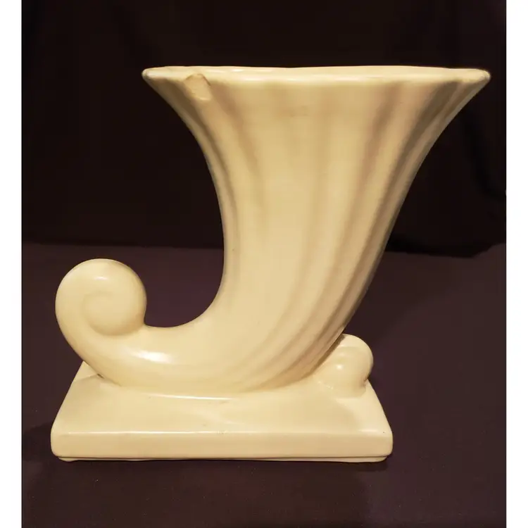 Vintage Ivory Off-White USA Ceramic Cornucopia Planter Vase