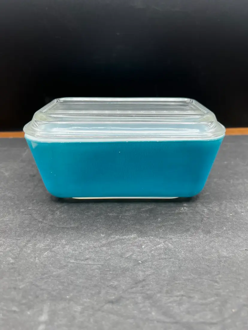 #963B Vintage 1950's Primary Blue Pyrex #0502 Refrigerator Dish and #502-C Clear Lid