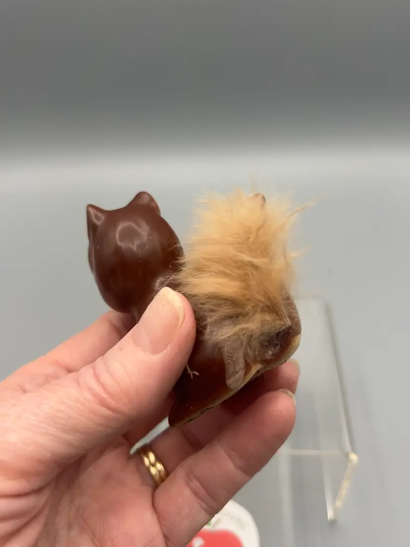 24050 Fuzzy Tailed Squirrel 2.25”