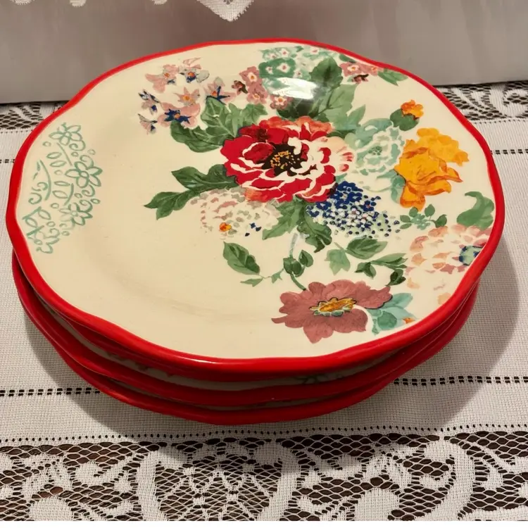 4 Pioneer Woman “Country Garden” Pattern Stoneware Salad/Dessert Plates 8.5”