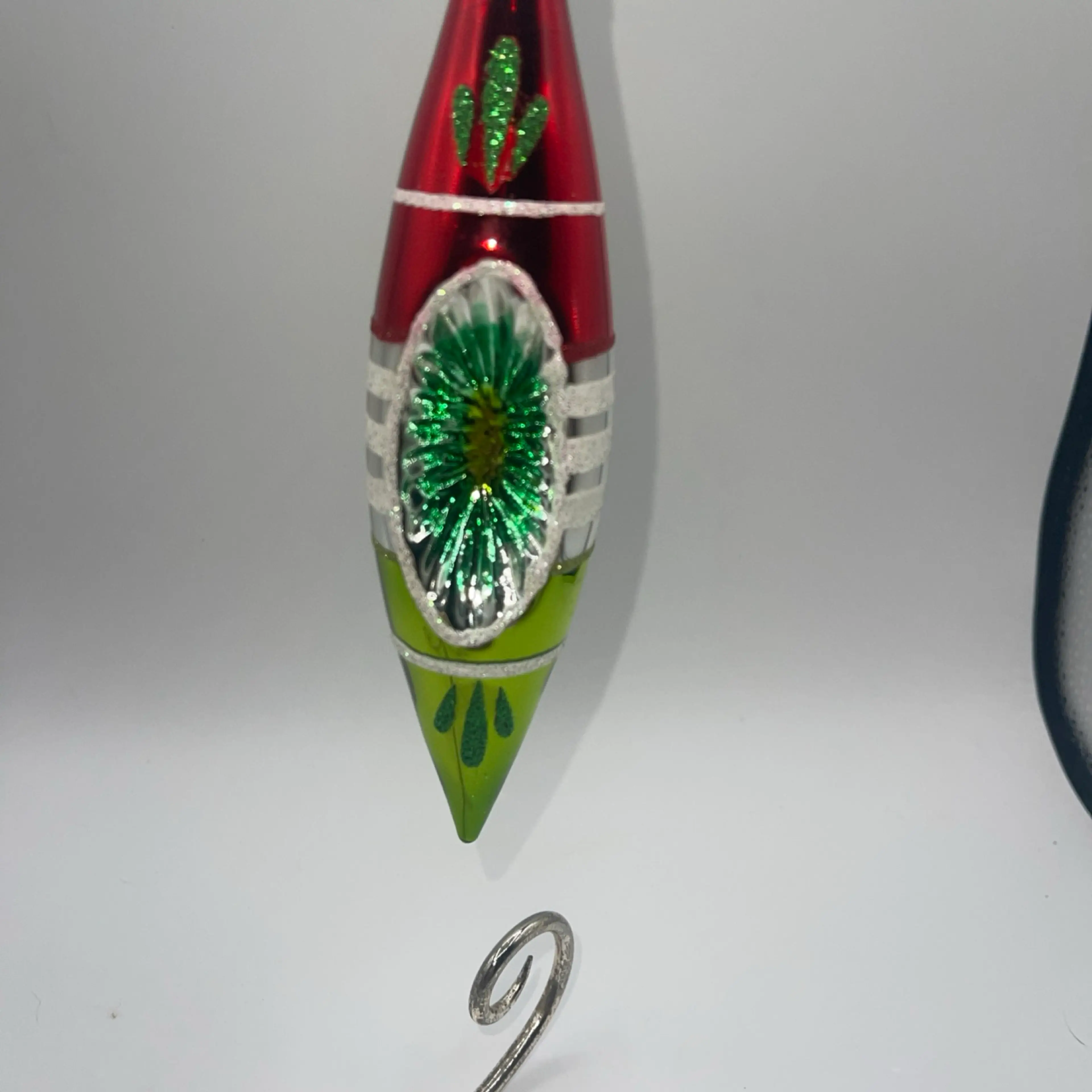 Image 2 of 6