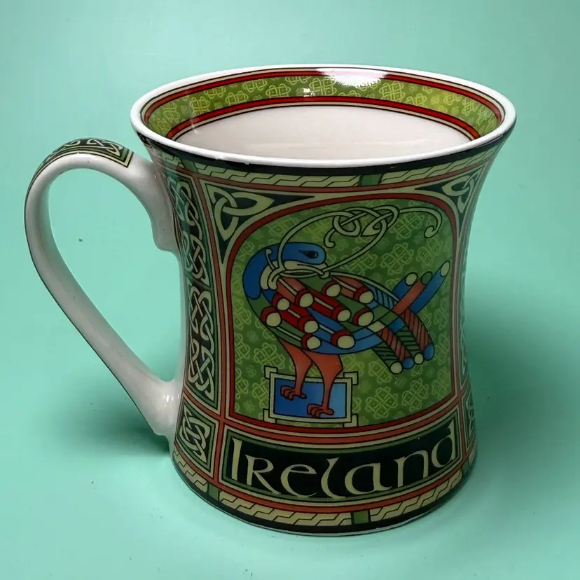 Royal Tara Ireland Celtic Peacock Bird Mug Tea Cup Coffee New Bone China 11oz