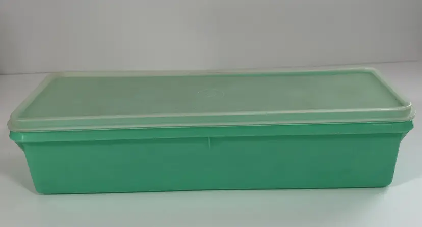 Vintage Tupperware Jade Green Celery Crisper Keeper 892-1 with lid Jade Green