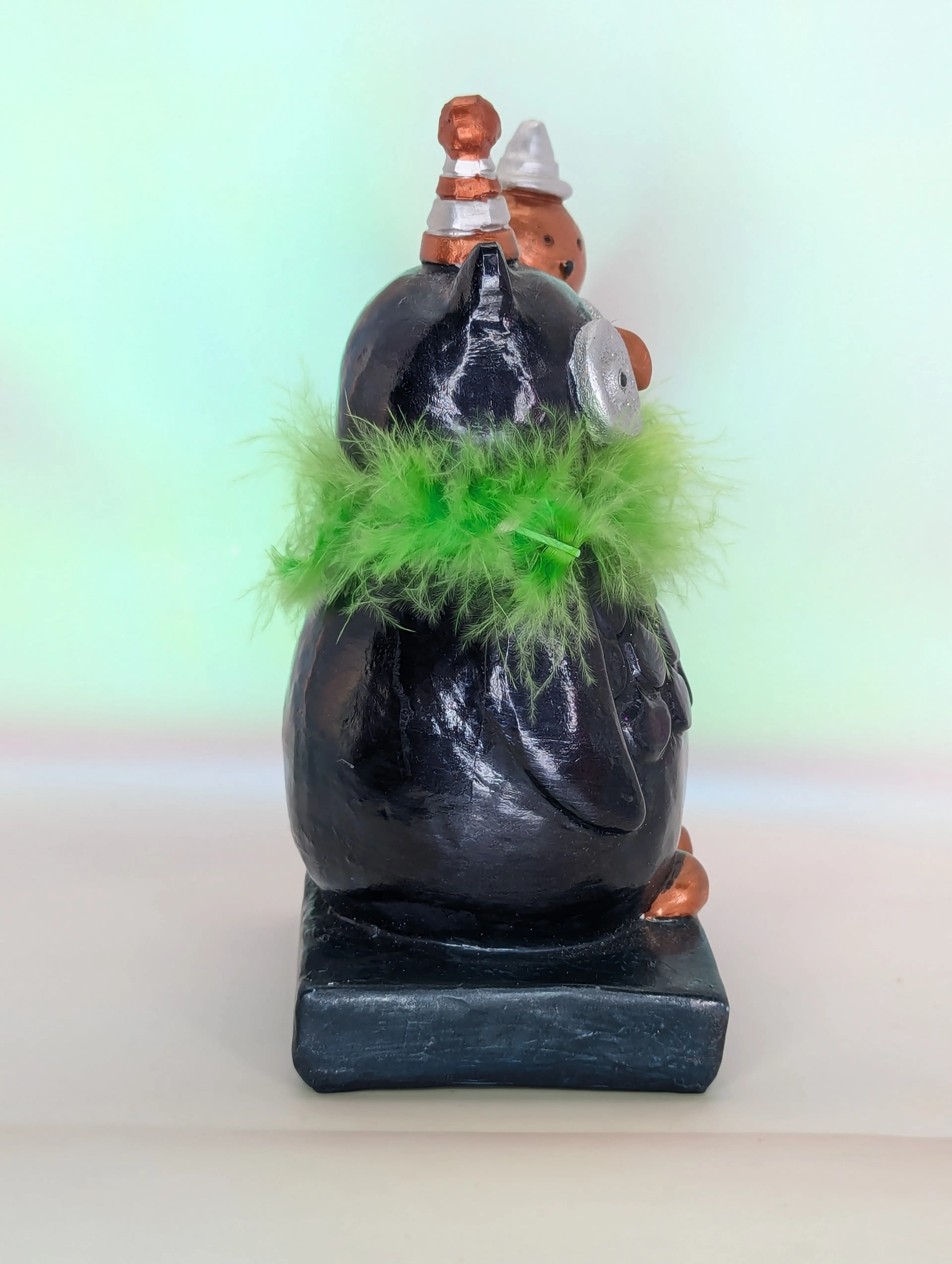 Image 2 of 10