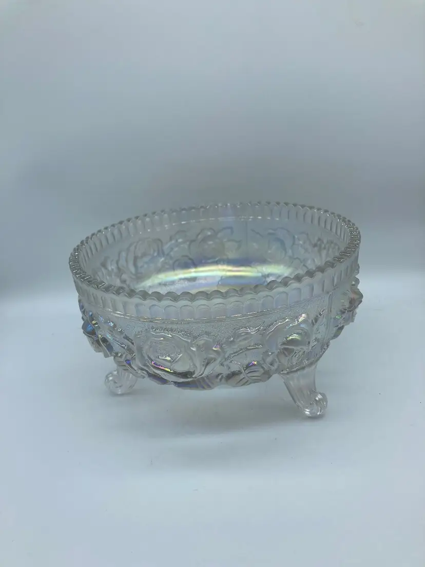 Vintage Iridescent White Carnival Glass Bowl Imperial 7.5” Diameter Y38