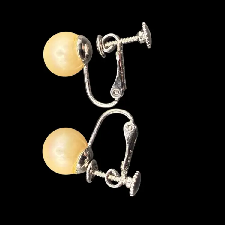 vintage Vendome sterling silver simulated pearl screw-back earrings