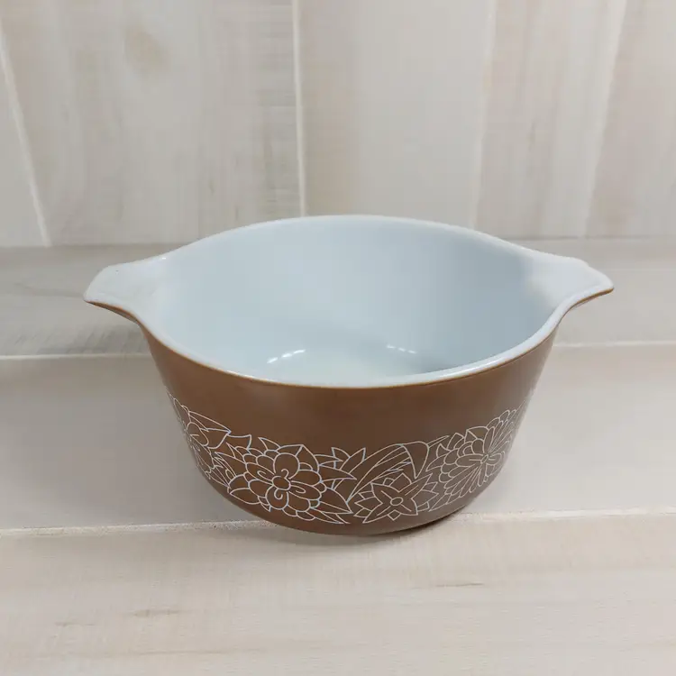 VTG PYREX Woodland Beige Two Handled Casserole Dish 474-B No Lid