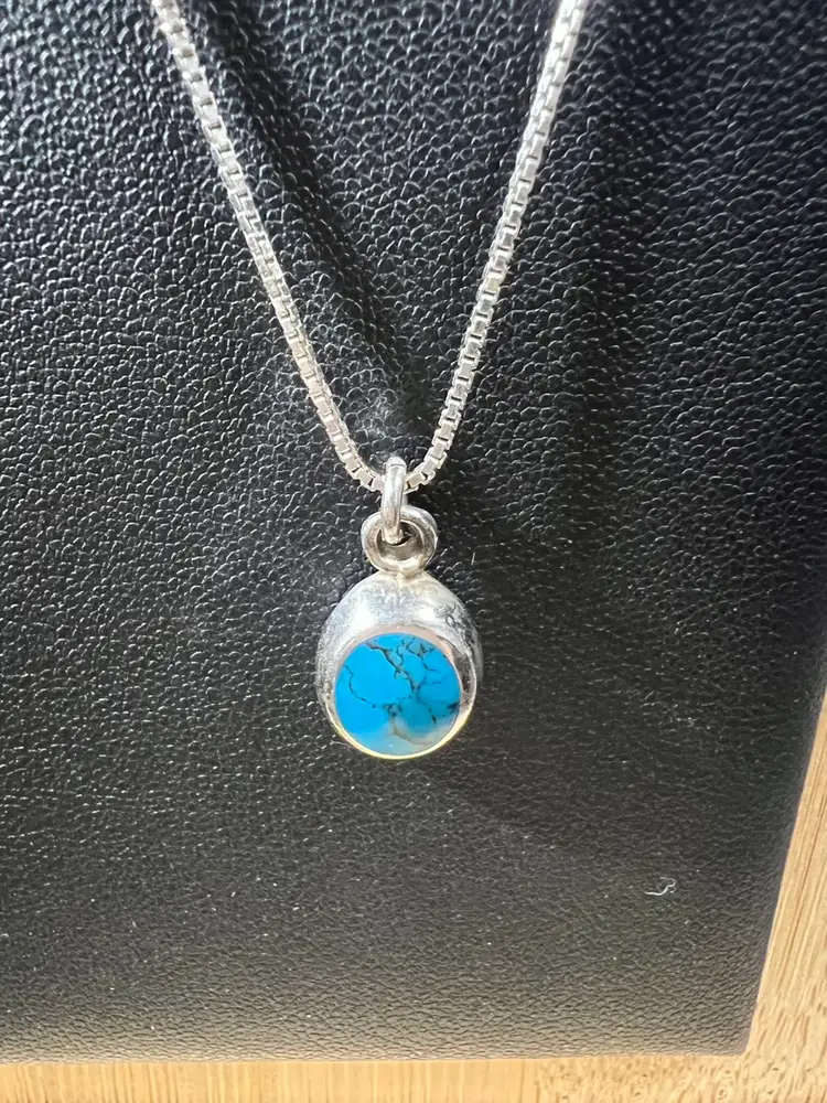 18” Sterling Silver Necklace With Turquoise Stone