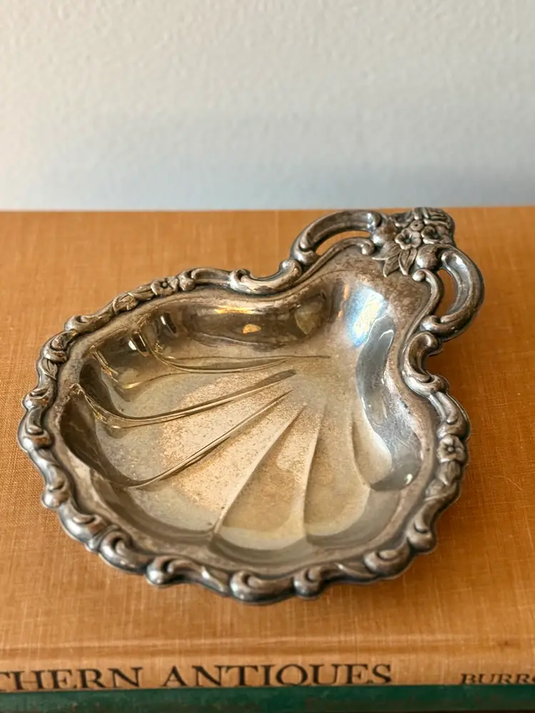 Vintage International Silver Co. “Countess” Silverplate Shell Dish with Floral Handle