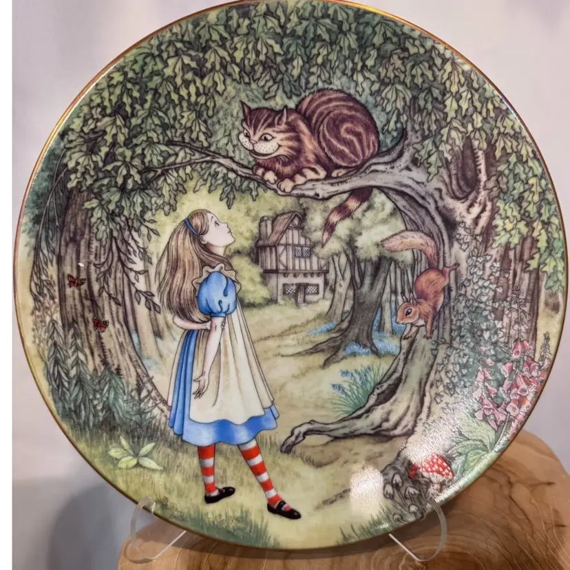 Vintage 8.5” Limoges Alice In Wonderland Plate