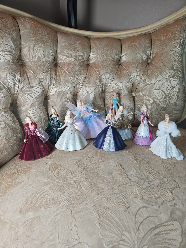 Christmas Ornaments and Decor. My very FIRST show on Niknax!!!