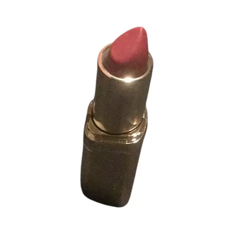 L’Oréal Colour Riche Lipstick Shade - 590 Blushing Berry