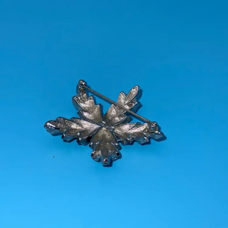 Vintage Silver Tone Snow flake Sarah Coventry Brooch
