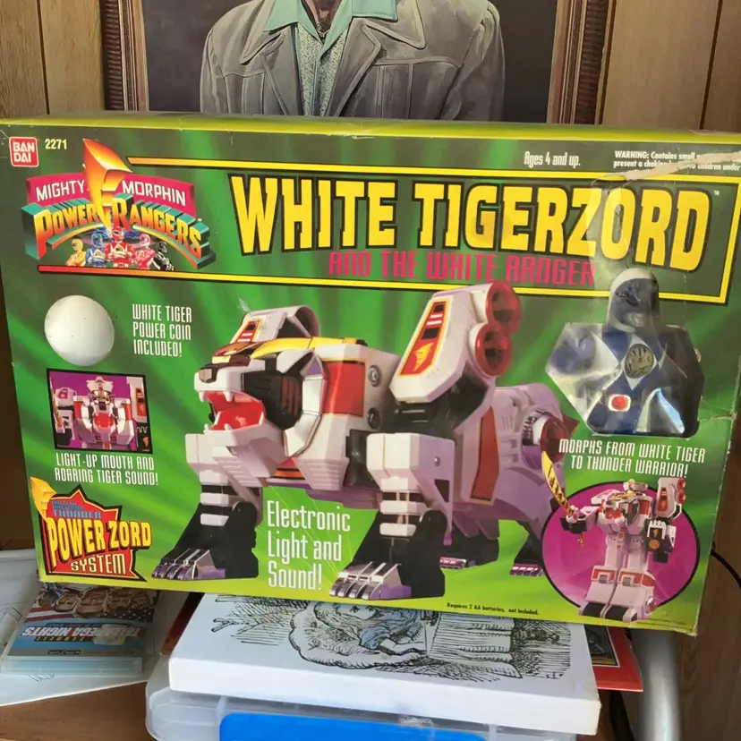 1994 MMPR White Tigerzord Box And Styrofoam Partial Mix