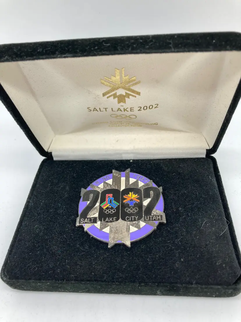 Official Salt Lake 2002 Winter Olympics collector's pin - 1445/5000