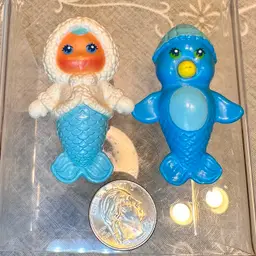 Vintage Kenner Sea Wees Icy Gals 1983 Baby Flo and Penny Penguin PVC Mini