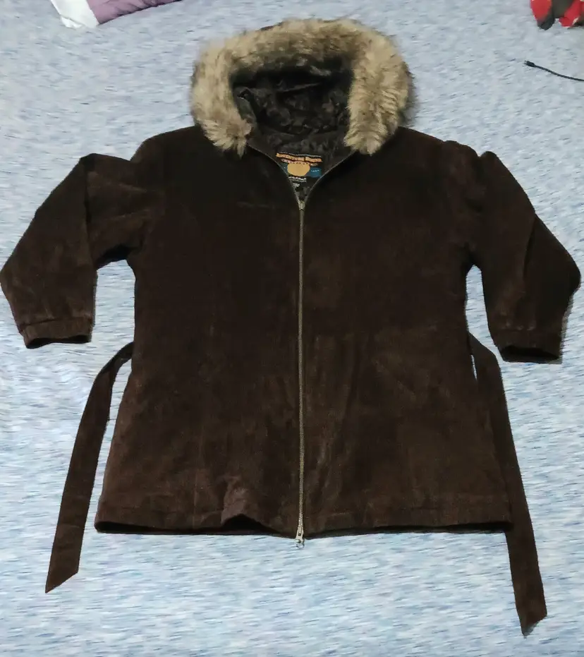 Wilsons Adventure Bound brown suede leather Belted coat faux fur trim hood SZ L