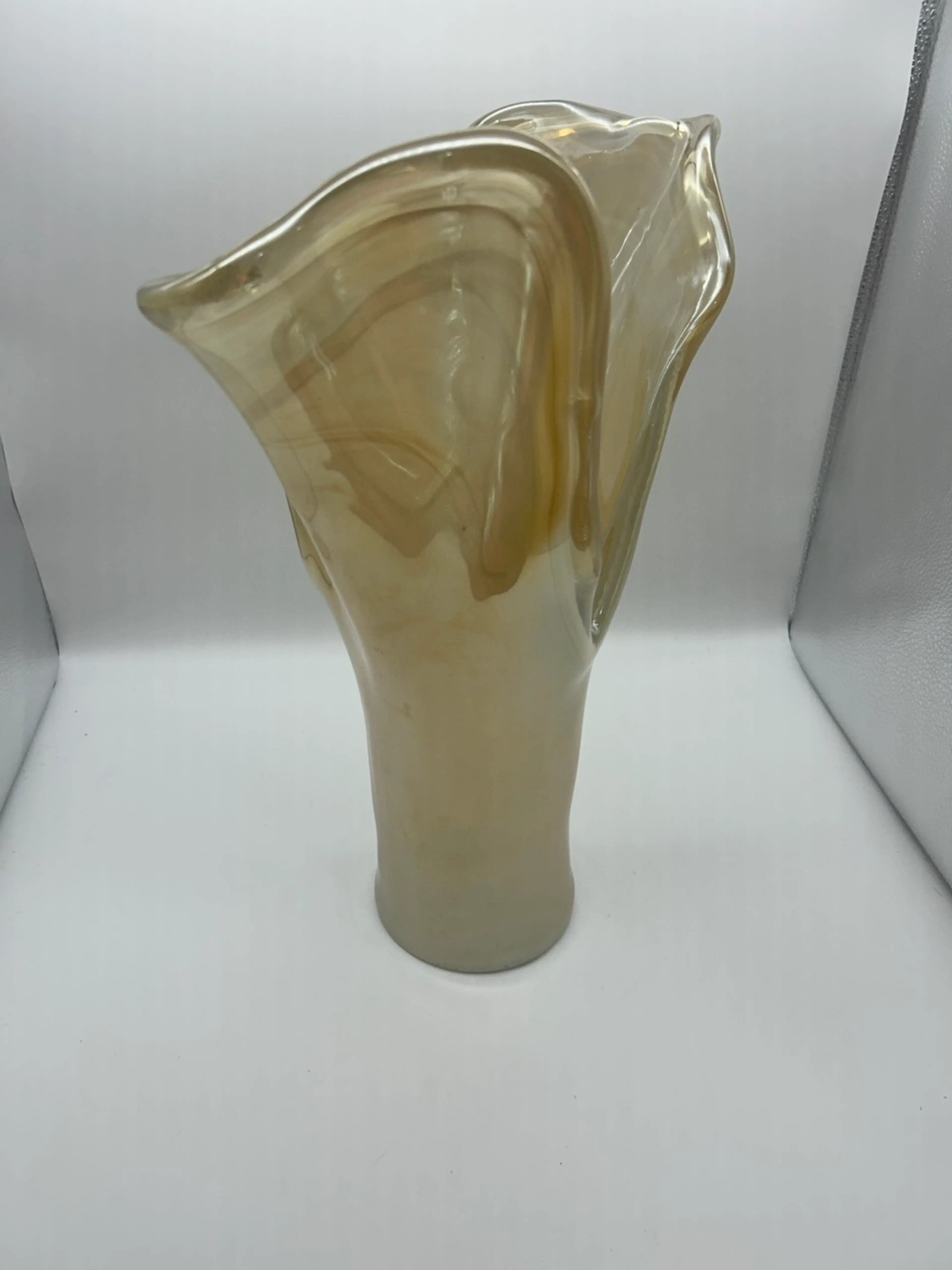 Image 3 of 6