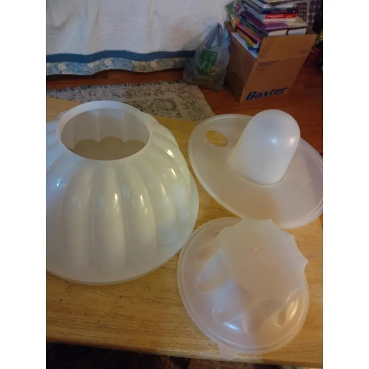 Tupperware Jello Mold Set 4 Pc
