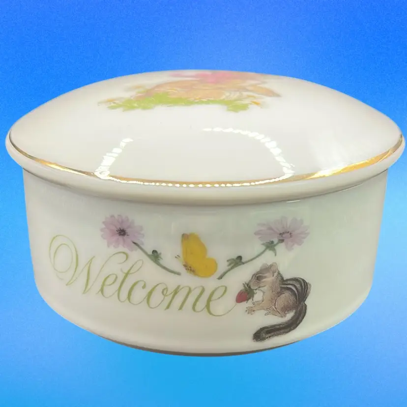 Porcelain Trinket Box With Animals And Gold Edging. Bunny On Lid.