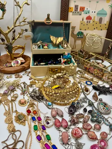 Jewelry Sale!! $3 SB
