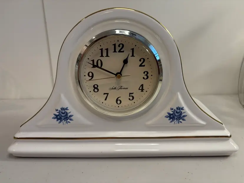 Rare Seth Thomas Mantel Shelf Clock w/ Hornsea Pottery Blue & White Case Working