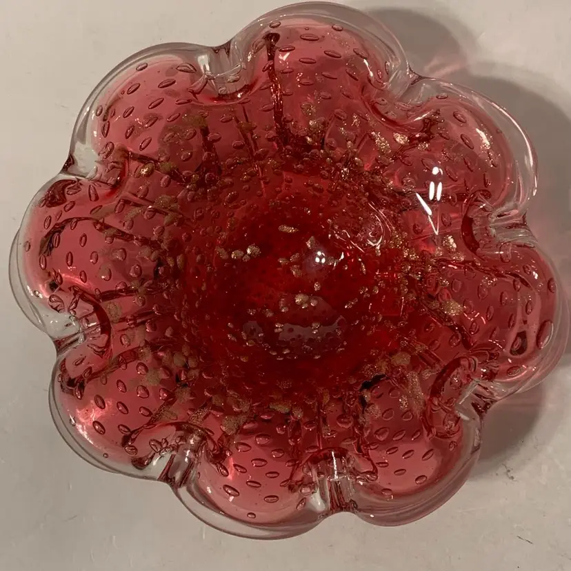 Small 8-lobed Cranberry Art Glass Bullicante & Aventurine Ashtray