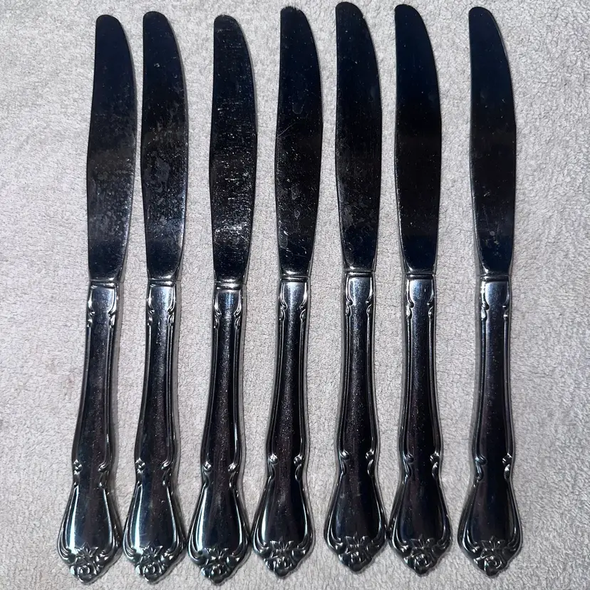 Oneida ARBOR ROSE
Stainless TRUE ROSE 1881
Rogers Ltd Silverware
Flatware Knives Set Of 7