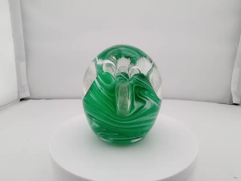 Gibson paperweight pen holder