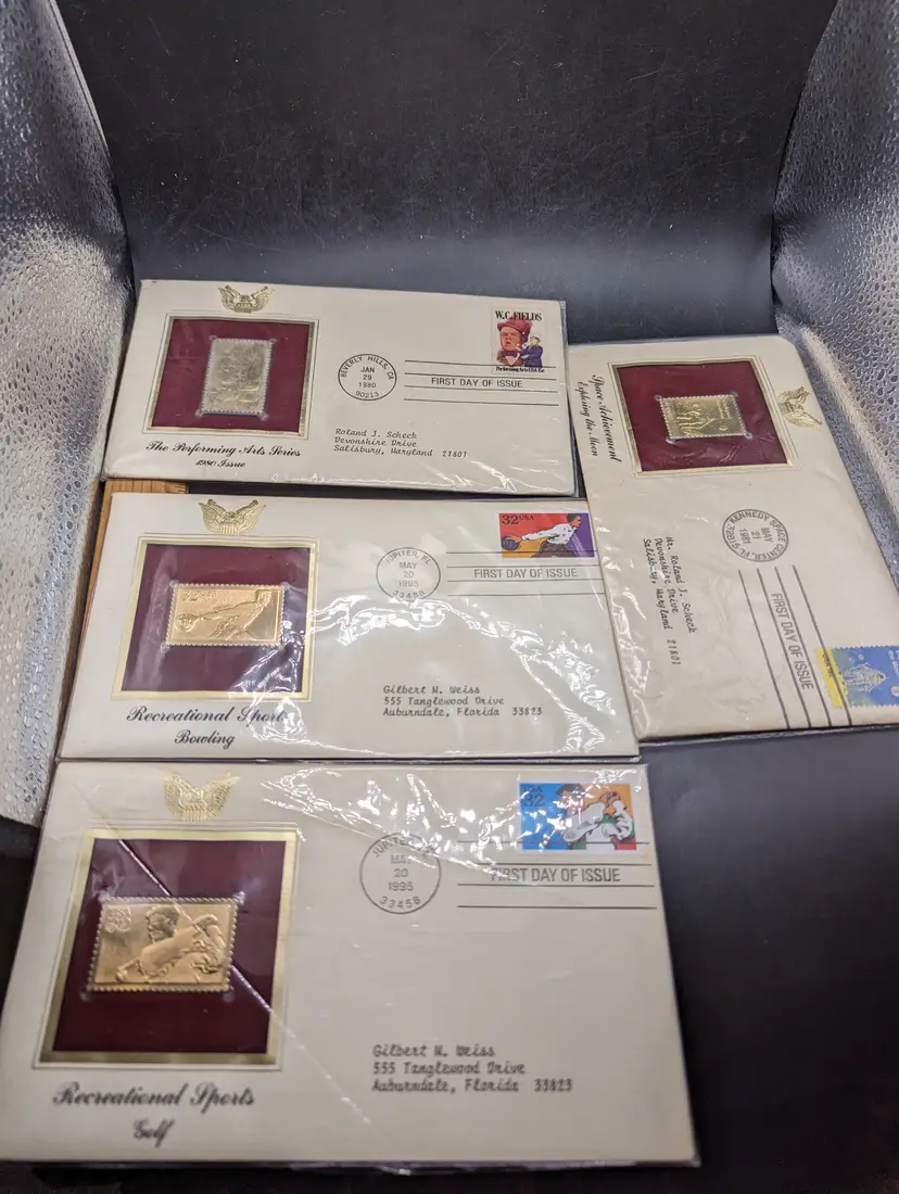 Vintage Lot of 15 First Edition Gold Stamp Series Marilyn Monroe, James Dean, etc.