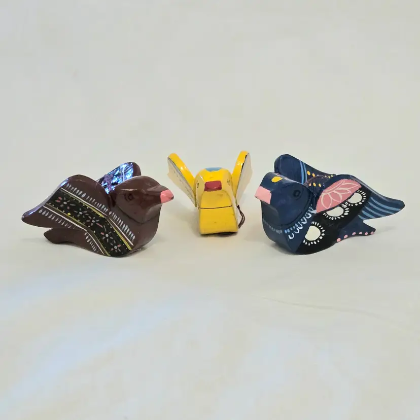 Folk Art Bird Ornaments Holiday set of 3 made in Sri Lanka Hand Painted Vintage