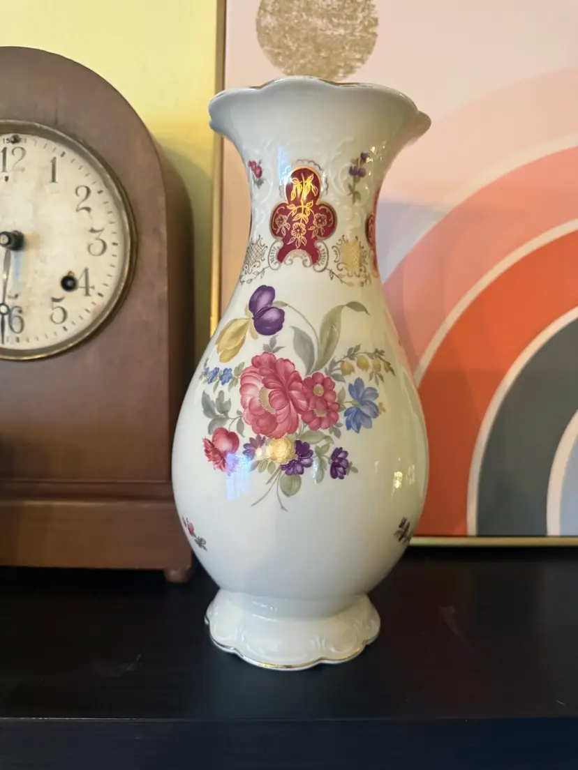Vintage Zeh Scherzer Bavaria Vase – 10” Porcelain Floral Vase with Gold Scrolls & Red Medallions – Romantic European Home Decor