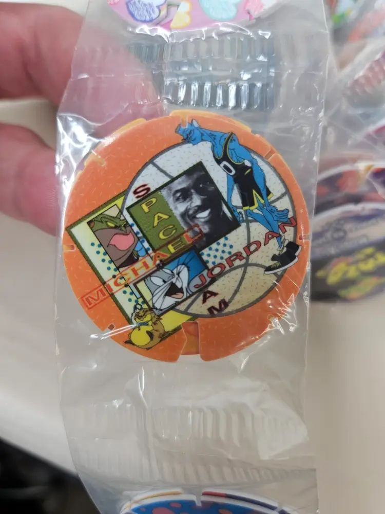 Lot of 300 NOS TAZO 1996 Space Jam Movie Pogs Warner Brothers Michael Jordan Bugs Lola