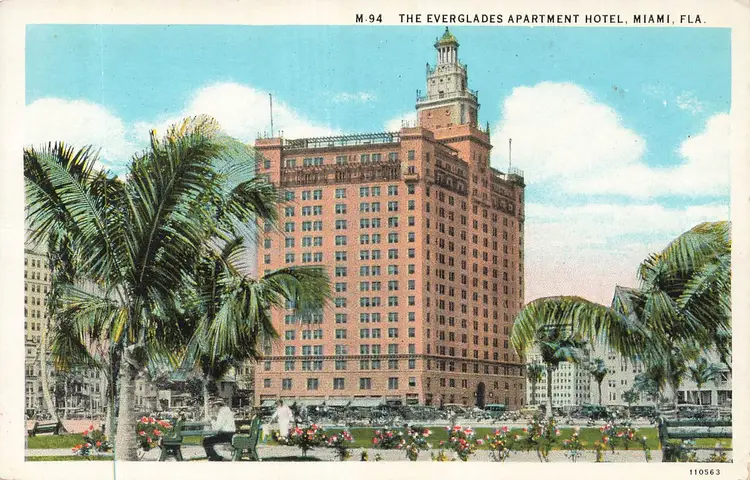 MIAMI FLORIDA~THE EVERGLADES APARTMENT HOTEL~VINTAGE POSTCARD