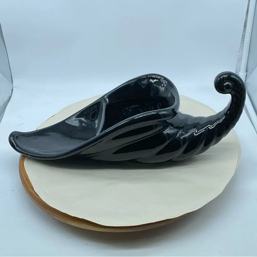 #4907 Black ceramic cornucopia-shaped dish with two compartments Beauce ware Canadian Pottery 394