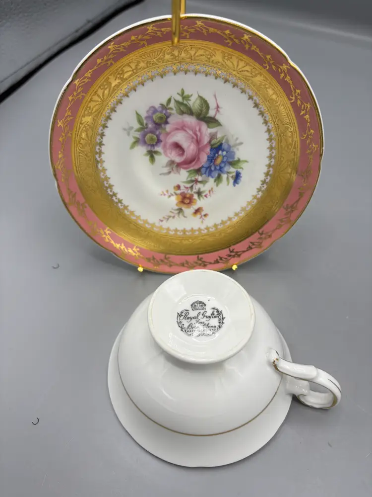 Royal Grafton fine bone China Tea cup & saucer