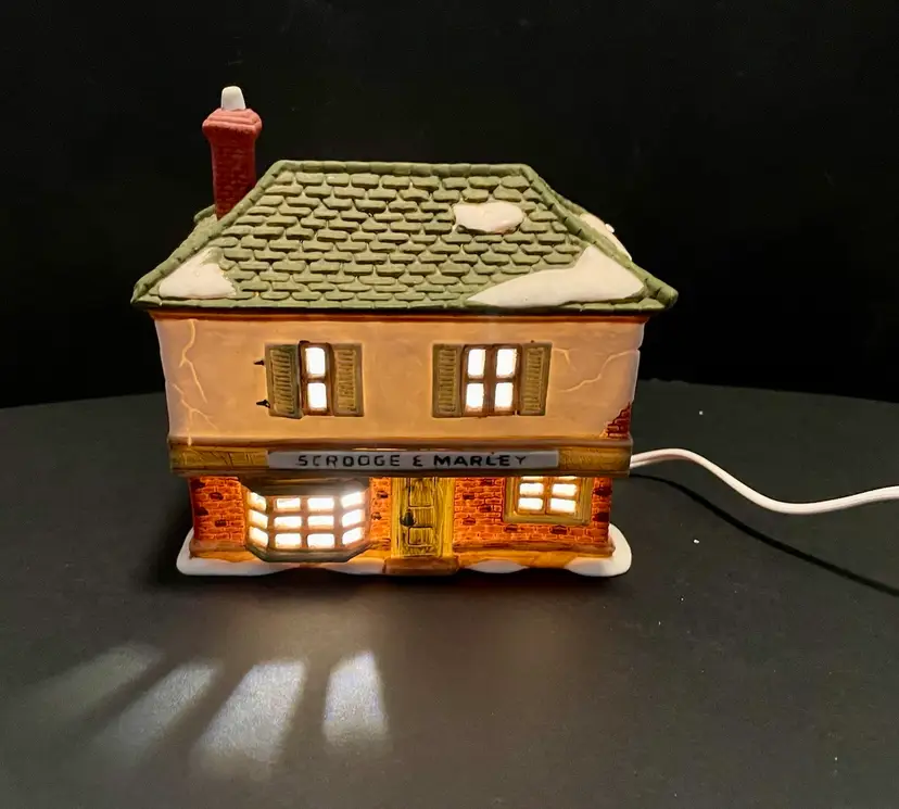 Dept 56 Heritage Village Dickens SCROOGE AND MARLEY COUNTING HOUSE #6500-5 & Box