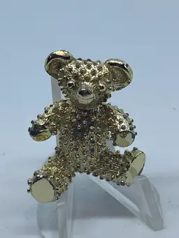 Gold Tone Teddy Bear Pin Lot 987